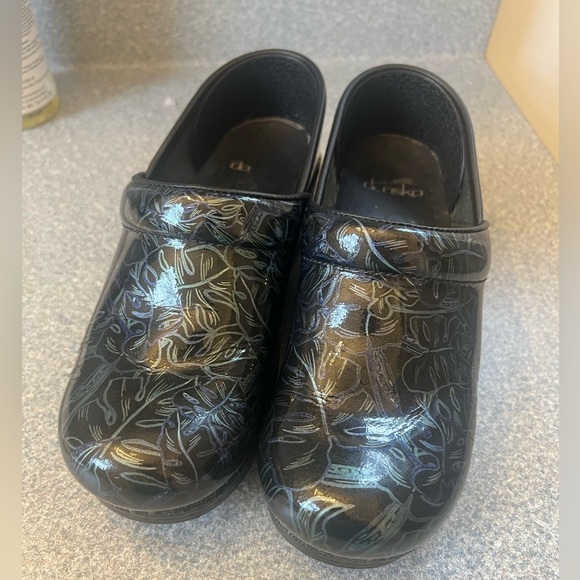 🟣Dansko Floral Patterned Clogs - Picture 7 of 7